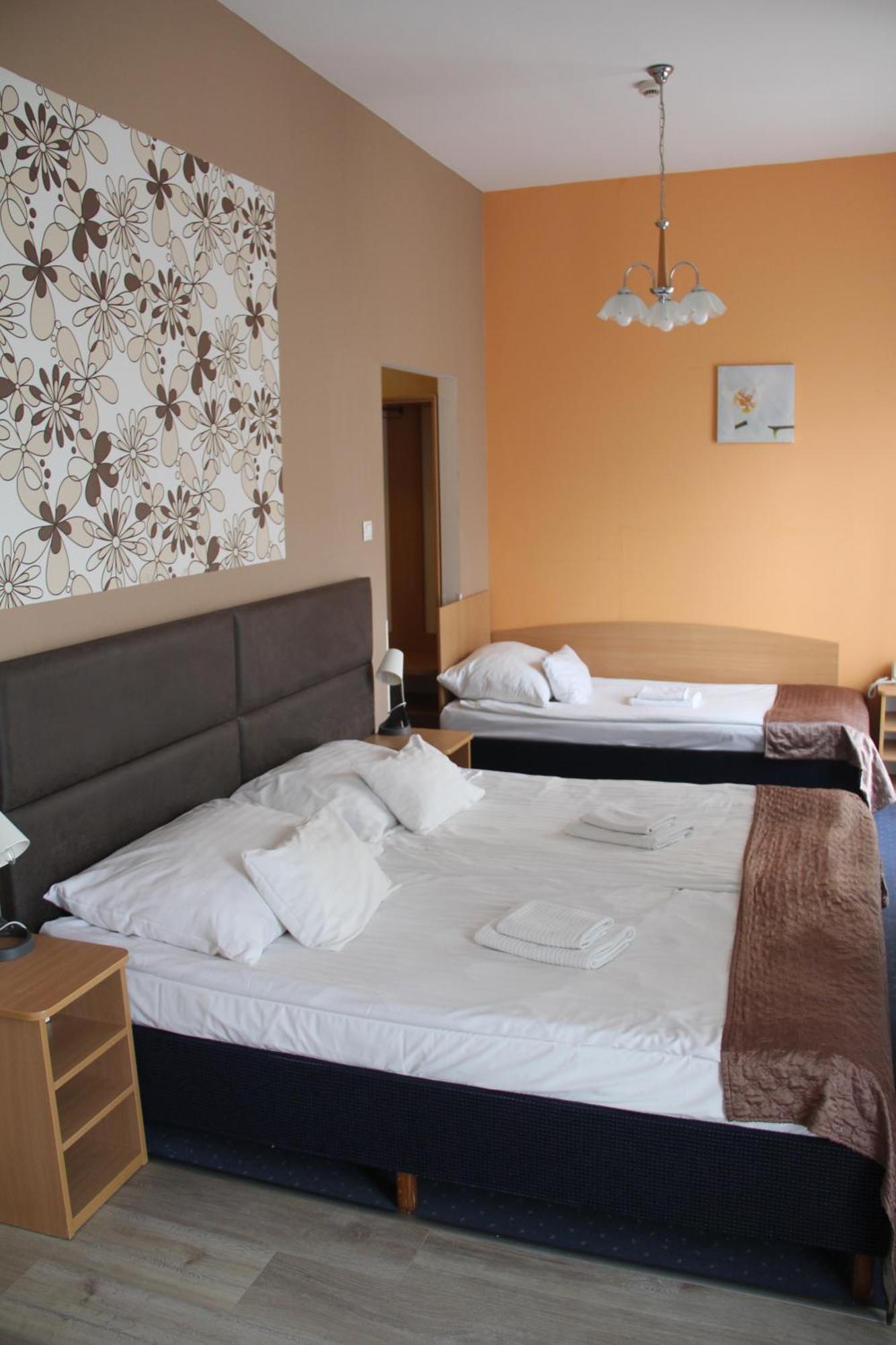 Hotel Rose City Budapest Exterior photo