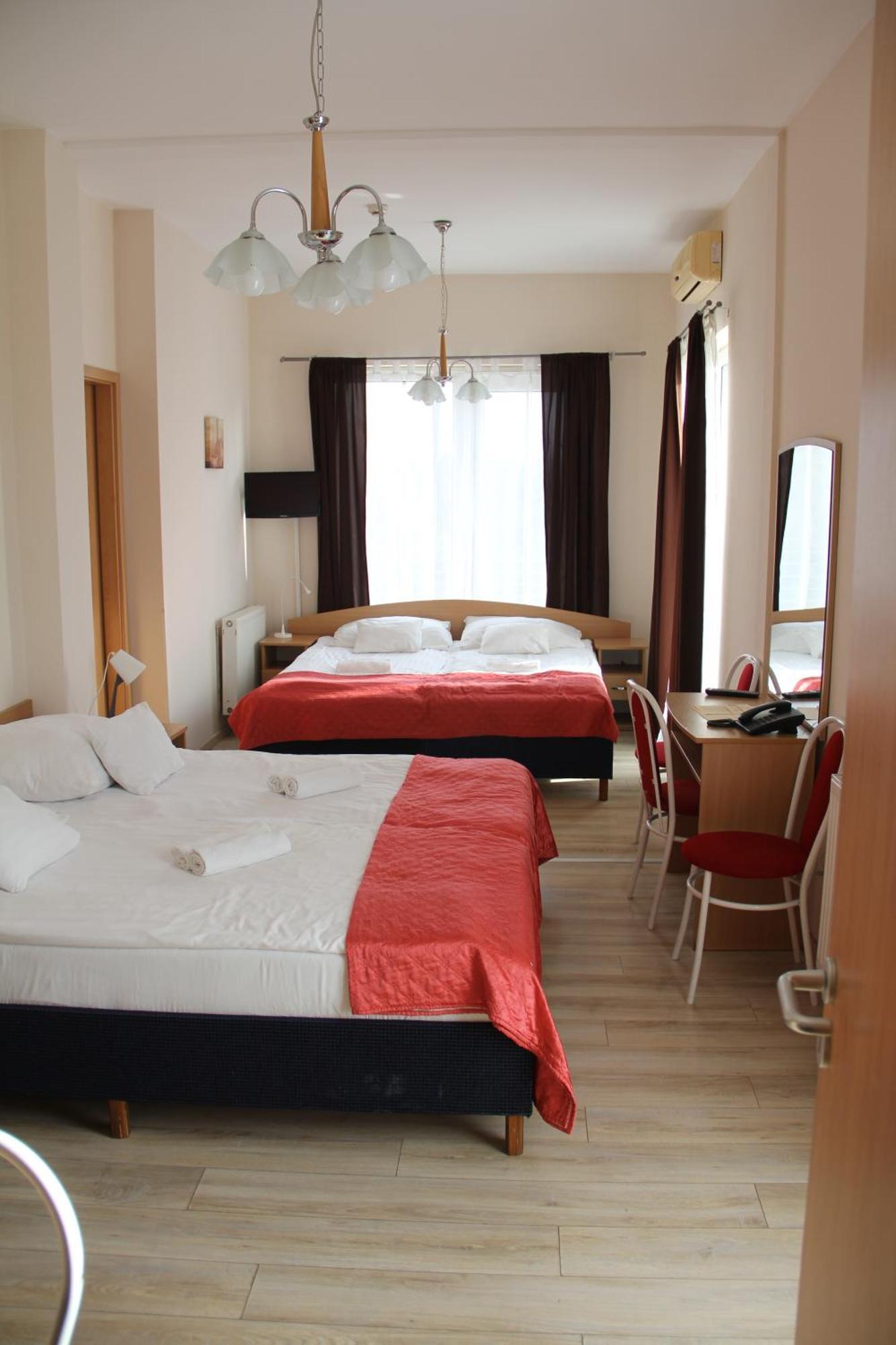 Hotel Rose City Budapest Exterior photo